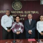 Santiago Nieto primer candidato electoral en presentar ante la UAQ e INE declaración 5 de 5 y 8 de 8.