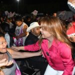 Abarrota Gaby Moreno el Jardín principal de la Negreta en su cierre de campaña