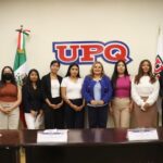 Firma Lupita Ramírez convenio con la UPQ