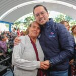 Entrega  Chepe Guerrero apoyos económicos a personas con discapacidad en Corregidora