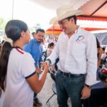Reconoce Rodrigo Monsalvo a estudiantes con excelencia académica