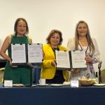Firman convenio asociación chilena y municipio de Querétaro, para fomentar civismo