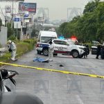 Muere motociclista al chocar contra estructura en paseo de la República