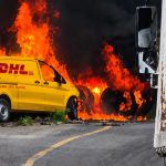 Se incendian dos vehículos tras choque en la carretera 120; cierre total a la Sierra Gorda