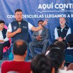 Entrega Marco Del Prete reconocimiento a ECOESCUELA en Huimilpan