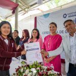 Acompaña Yuni Benítez graduación del COBAQ Plantel Agua Zarca