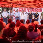 Cerca de 100 comerciantes reciben toldos para fortalecer sus negocios