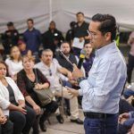 Escucha Chepe Guerrero y atiende peticiones de vecinos de El Pórtico y colonias aledañas