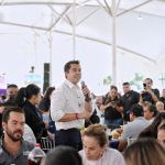 Con el respaldo a comerciantes, Felifer Macías apuesta por el mejor momento de los tianguis y mercados de Querétaro
