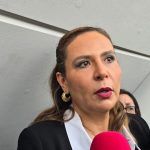 Tras caso en Jalpan, plantean instalar arcos detectores de metal en escuelas