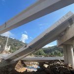 Colapsan trabes de concreto durante construcción de puente; no hay lesionados informa alcalde
