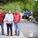 Supervisa Fernando Sánchez Gil obra vial en El Aguacate